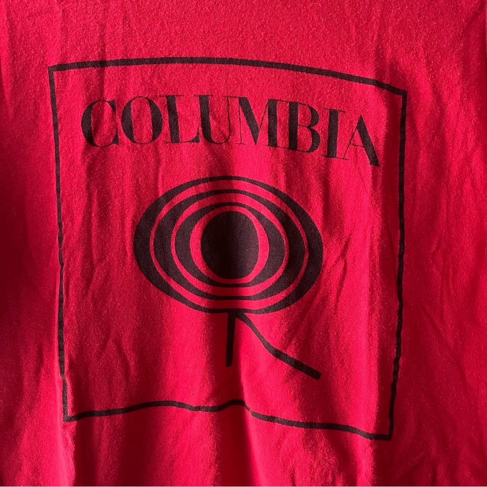 Colombia Records Retro Logo T-Shirt •Size l
